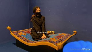 【美臀系列】巨臀妹子近距离特写骑坐道具自慰，上下套弄扭动无毛肥逼非常诱人