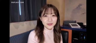 白色吊带裙超甜美短发美女外围小姐姐 很主动脱光光骑在身上 69姿势口交舔屌跪着深喉 修长美腿肩上扛